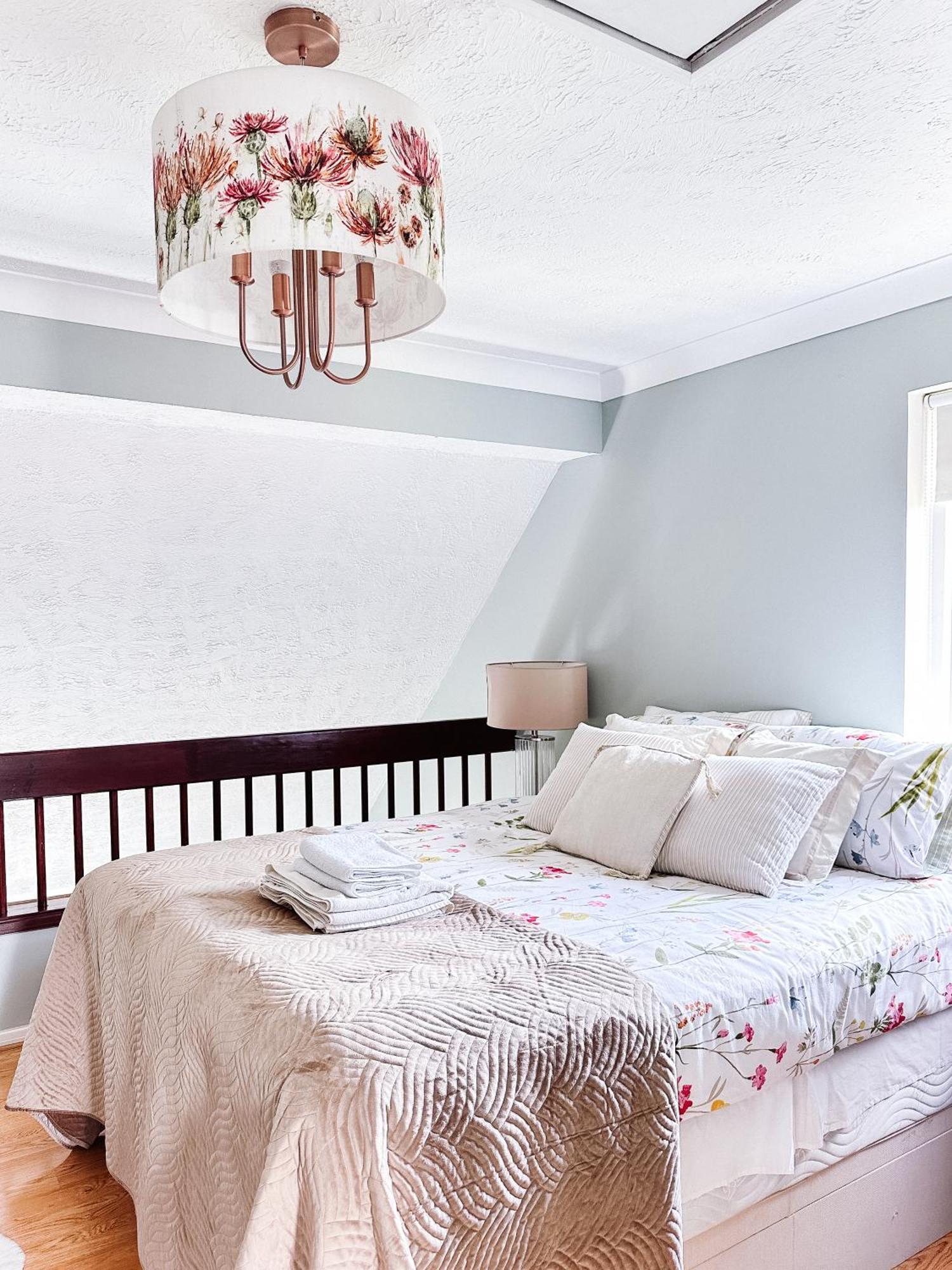 Beautiful Apartment In Guildford With Parking Send Dış mekan fotoğraf