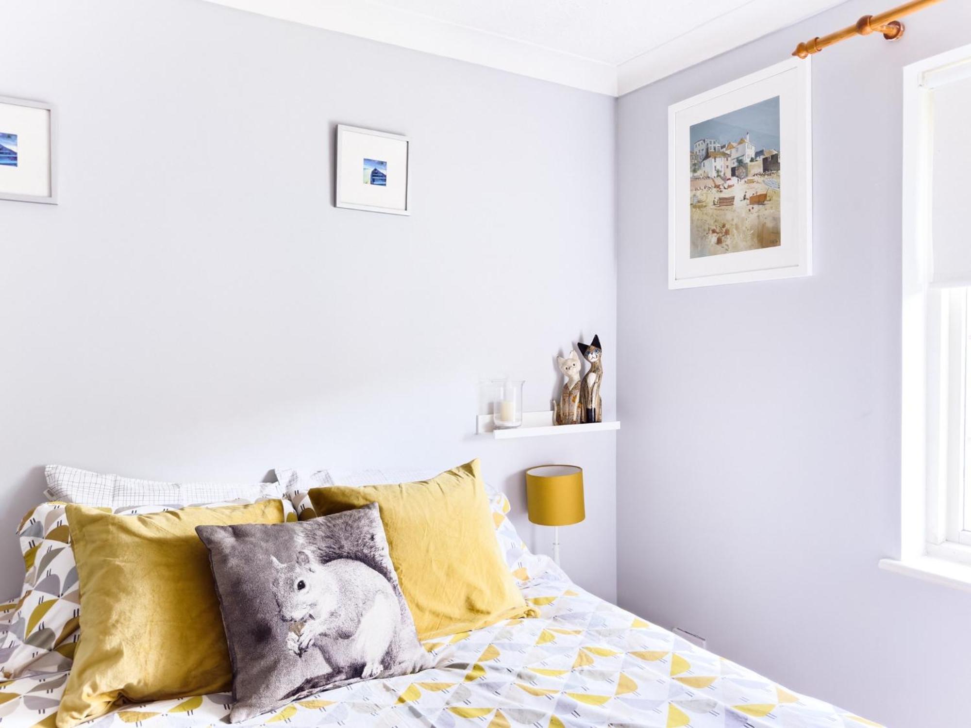 Beautiful Apartment In Guildford With Parking Send Dış mekan fotoğraf